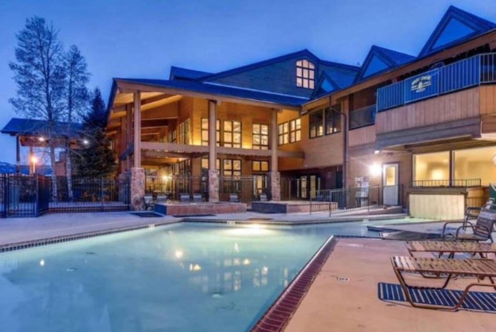 K-Suite-Mt View-Resort-Pool-Hot Tub-Near Rmnp & Wp 格兰比 外观 照片